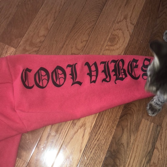 Red good vibes sweatshirt - Picture 4 of 5